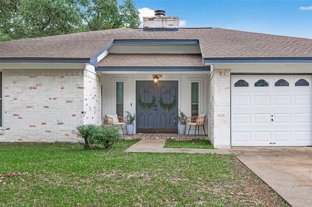 2809 El Camino Street, Bay City, TX 77414