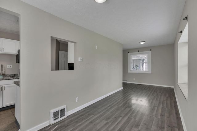 1122 E 23rd Avenue, Columbus, OH 43211