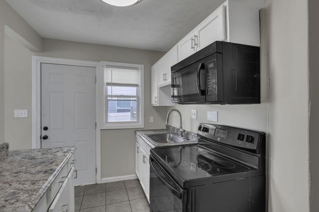 1122 E 23rd Avenue, Columbus, OH 43211
