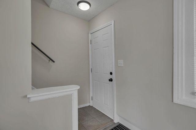 1122 E 23rd Avenue, Columbus, OH 43211