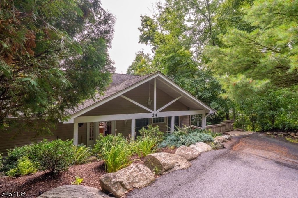 25 Decker Pond Trl, Vernon Twp., NJ 07461 — photo 2