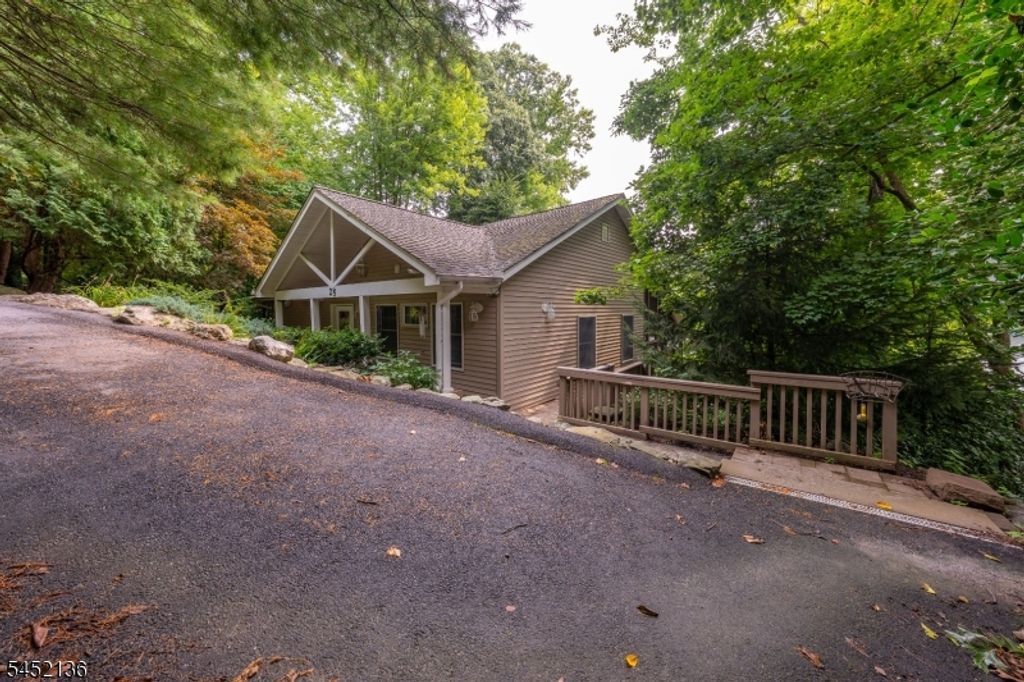 25 Decker Pond Trl, Vernon Twp., NJ 07461 — photo 3