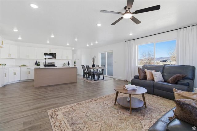 340 S MAPLE DR, Salina, UT 84654