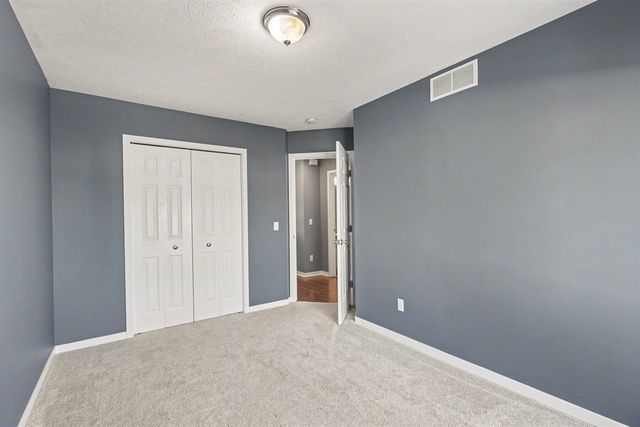 2272 Baldwin Street, Jenison, MI 49428