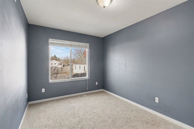 2272 Baldwin Street, Jenison, MI 49428