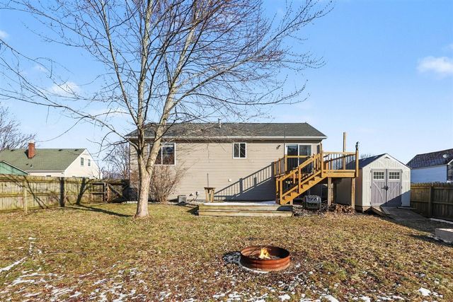 2272 Baldwin Street, Jenison, MI 49428