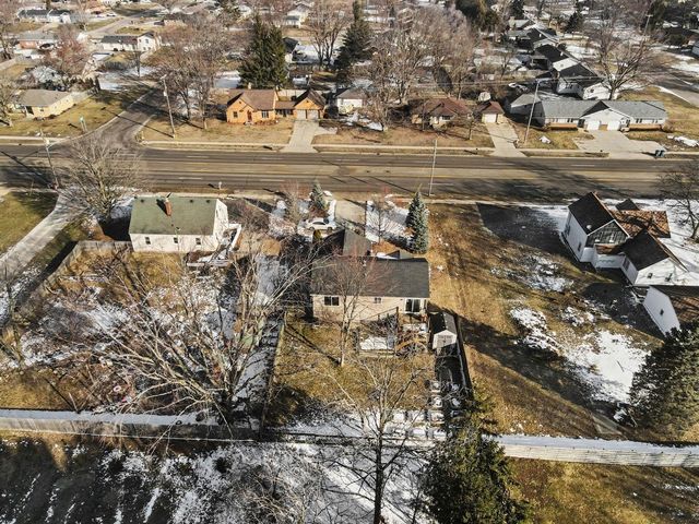 2272 Baldwin Street, Jenison, MI 49428