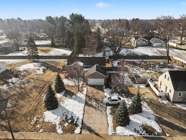 2272 Baldwin Street, Jenison, MI 49428