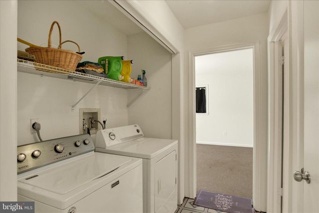 24 KEENEY SUNSET DR, Shrewsbury, PA 17361