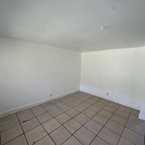 5150 NE 6th Ave 116, Oakland Park, FL 33334