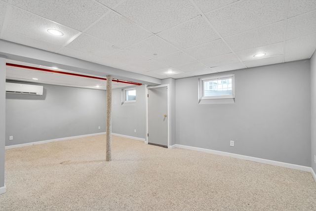 7 Oakridge Ave, Natick, MA 01760