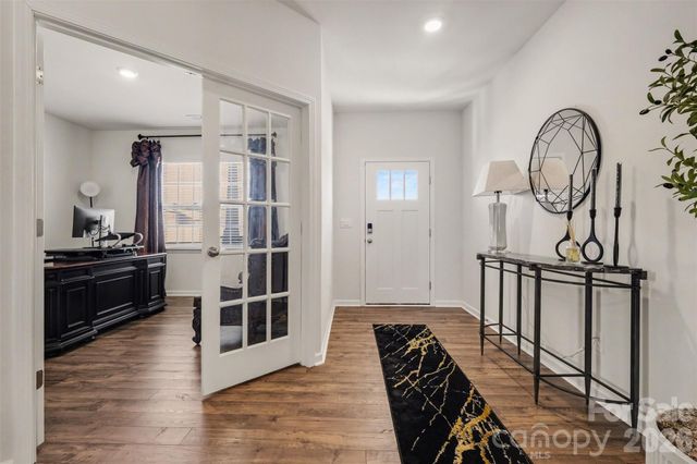 7991 Stonehouse Drive, Gastonia, NC 28056