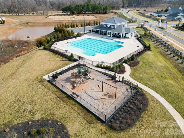 7991 Stonehouse Drive, Gastonia, NC 28056