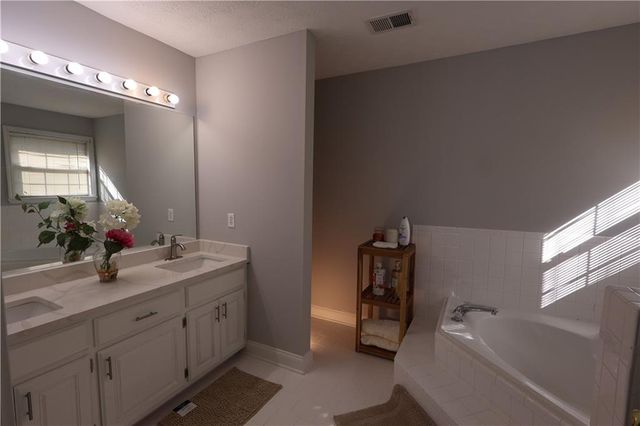 3353 Oak Vista Way, Lawrenceville, GA 30044