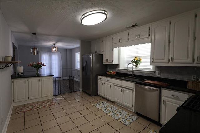 3353 Oak Vista Way, Lawrenceville, GA 30044