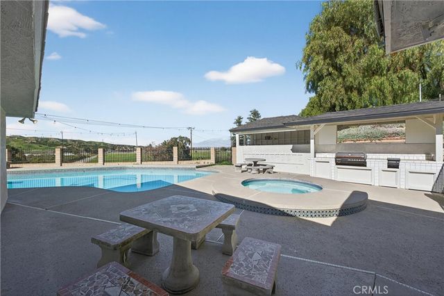 11891 San Timoteo Canyon Road, Redlands, CA 92373