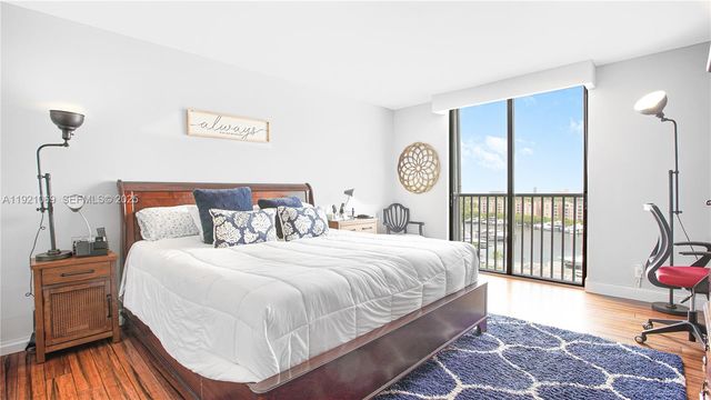 19707 Turnberry Way 10AB, Aventura, FL 33180