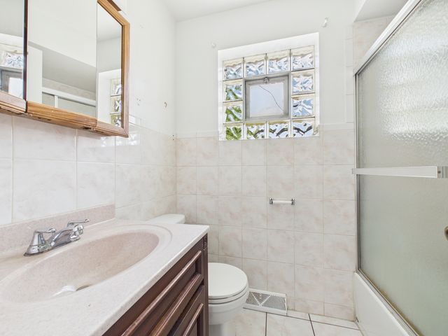 3244 S 53rd Court, Cicero, IL 60804