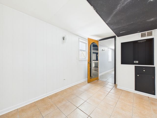 3244 S 53rd Court, Cicero, IL 60804