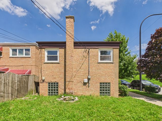 3244 S 53rd Court, Cicero, IL 60804