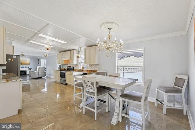 12 LITTLE JOHN CT, Elkton, MD 21921