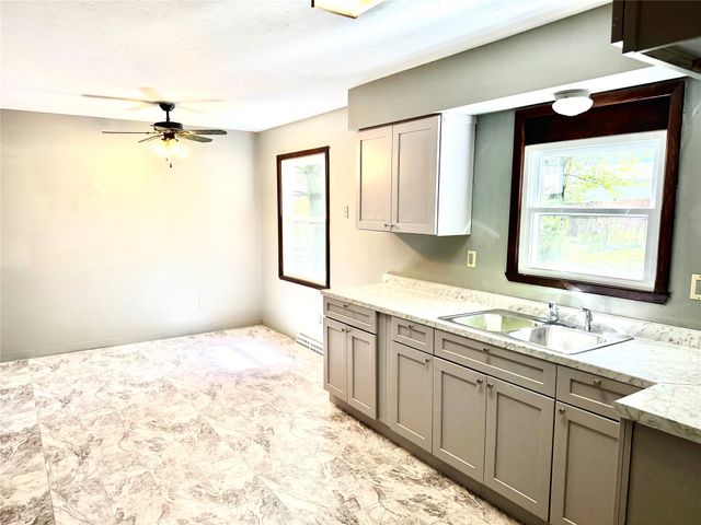 2029 E 19TH Street, Erie, PA 16510