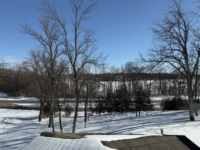 2526 Waterfall Way NW, Prior Lake, MN 55372