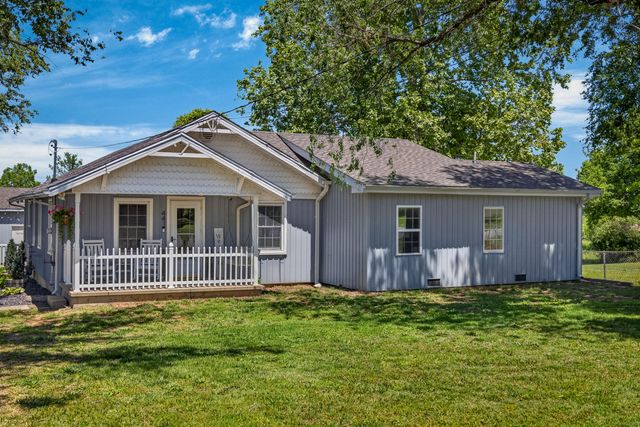441 W Farm Road 96, Springfield, MO 65803