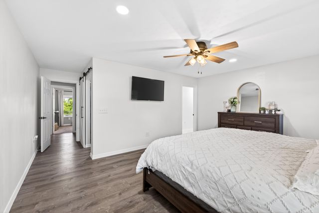 441 W Farm Road 96, Springfield, MO 65803