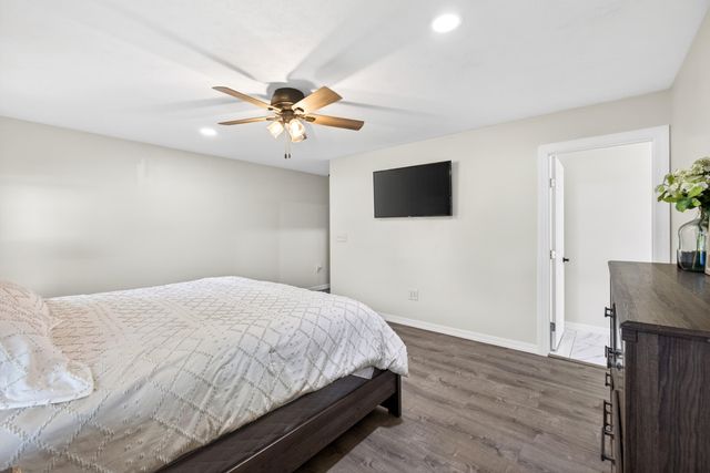 441 W Farm Road 96, Springfield, MO 65803
