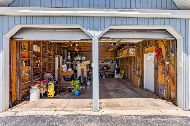 441 W Farm Road 96, Springfield, MO 65803