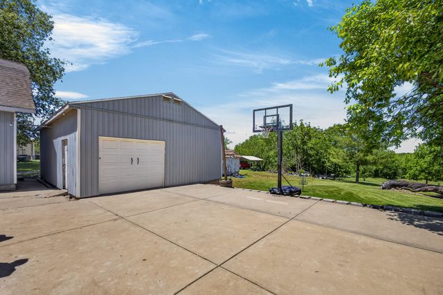 441 W Farm Road 96, Springfield, MO 65803