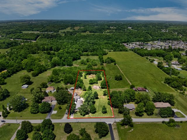 441 W Farm Road 96, Springfield, MO 65803