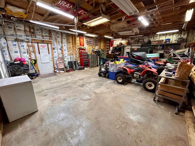 441 W Farm Road 96, Springfield, MO 65803