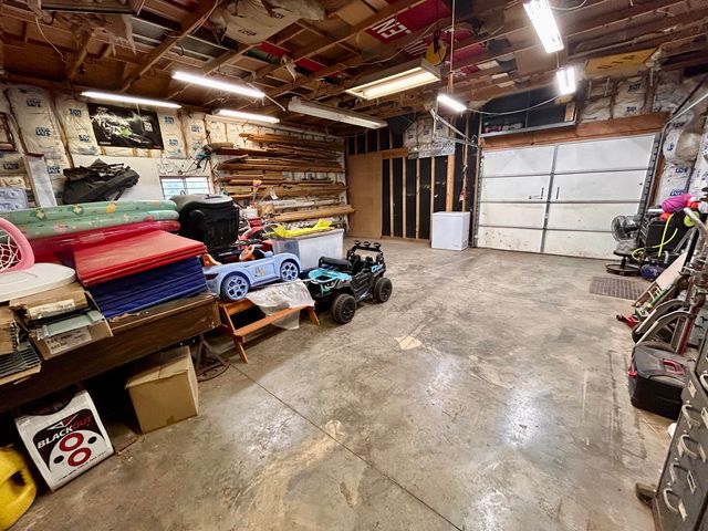 441 W Farm Road 96, Springfield, MO 65803