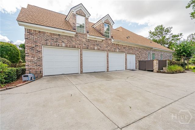 5 W Lake Heron Court, Pooler, GA 31322