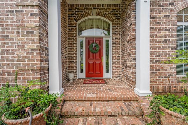 5 W Lake Heron Court, Pooler, GA 31322