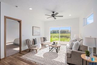 5401 S Teskey Pl, Sioux Falls, SD 57108