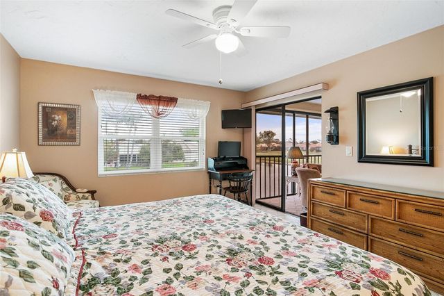 1100 CAPRI ISLES BOULEVARD 325, Venice, FL 34292