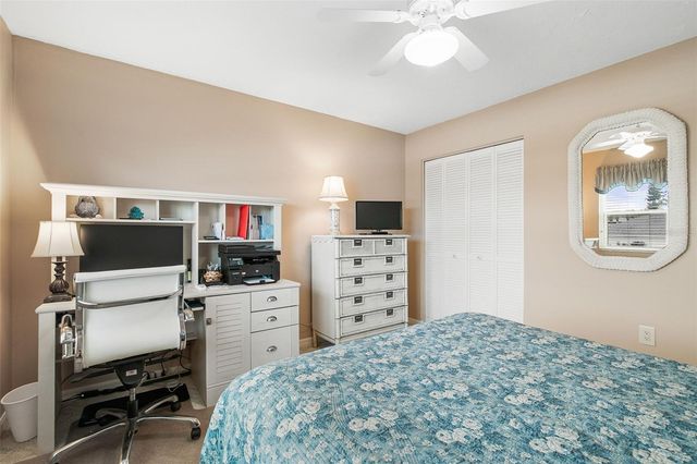 1100 CAPRI ISLES BOULEVARD 325, Venice, FL 34292