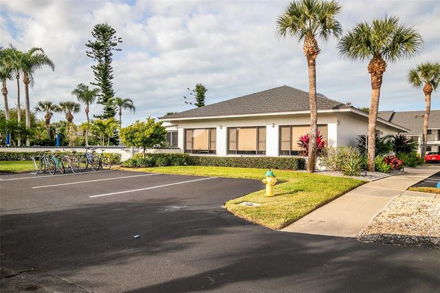 1100 CAPRI ISLES BOULEVARD 325, Venice, FL 34292