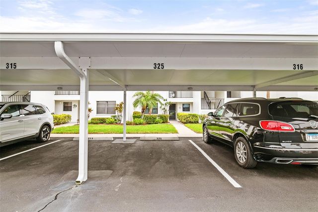 1100 CAPRI ISLES BOULEVARD 325, Venice, FL 34292