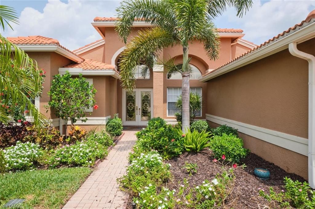 1415 Princess Sabal PT, Naples, FL 34119