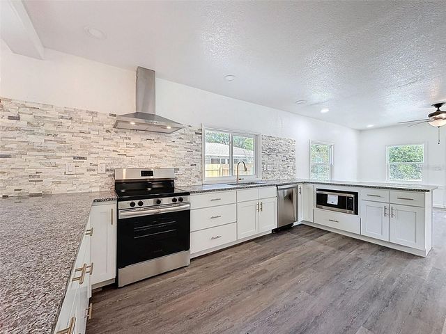 1546 TILLEY AVENUE, Clearwater, FL 33756