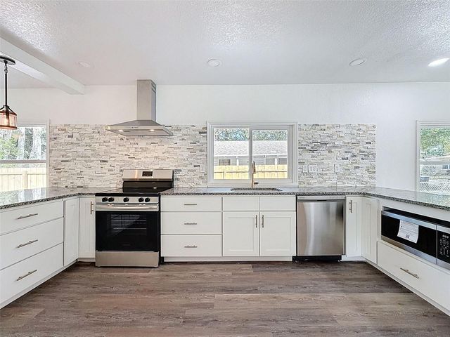 1546 TILLEY AVENUE, Clearwater, FL 33756