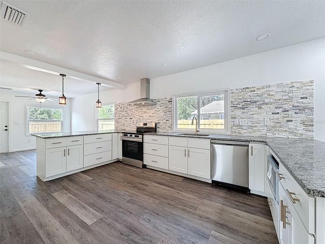 1546 TILLEY AVENUE, Clearwater, FL 33756