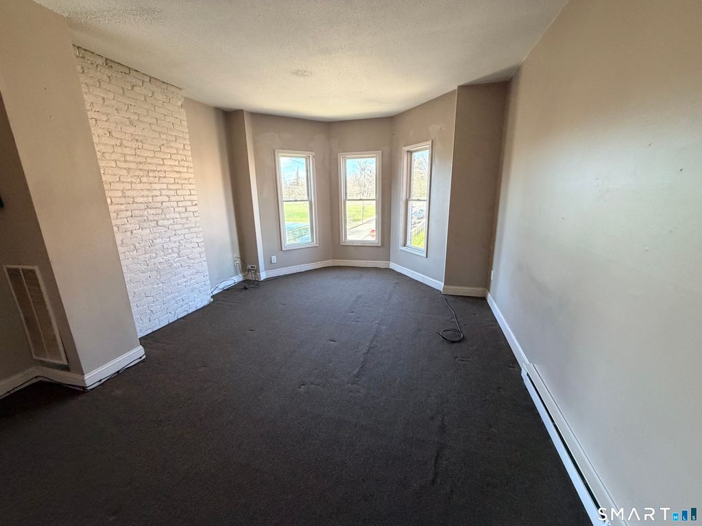 51 Seyms Street 2, Hartford, CT 06120