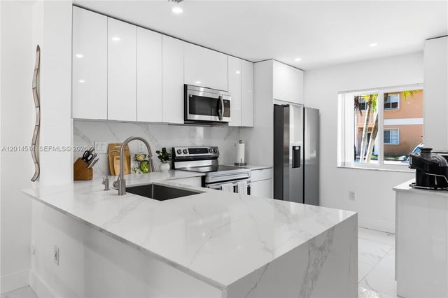 14085 SW 179th Ter 14085, Miami, FL 33177