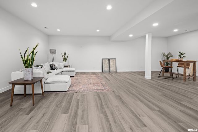 6015 RYAN Court, Bettendorf, IA 52722