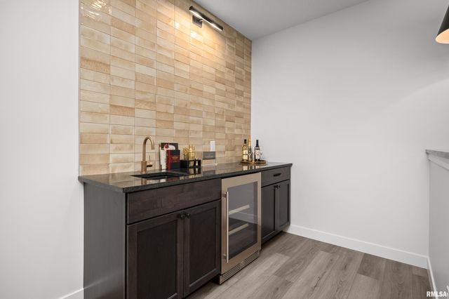 6015 RYAN Court, Bettendorf, IA 52722